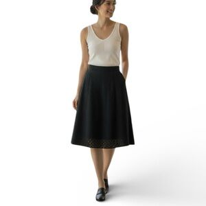 GAP Knee Length Eyelet Skirt Black Size 1